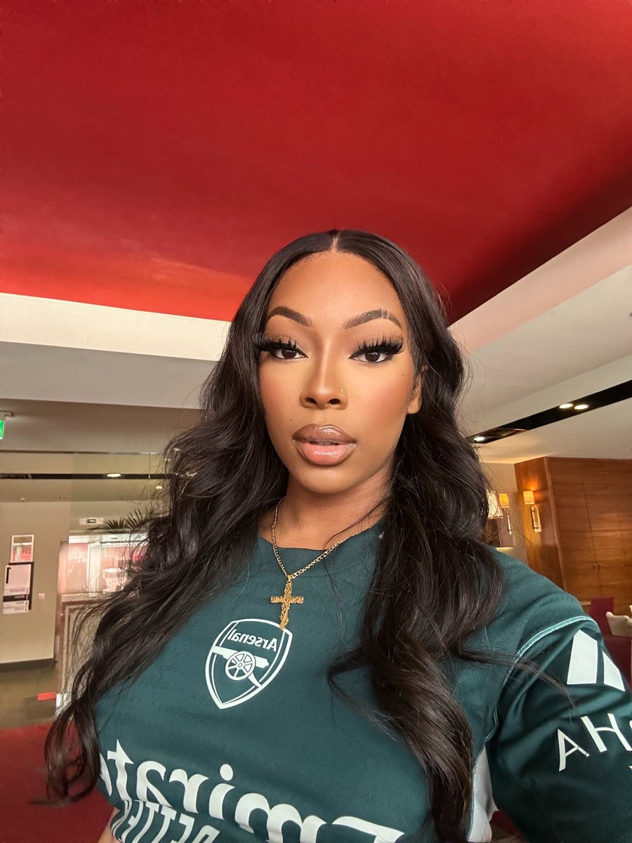 Jxparisxo's tweet photo. better late 🤍♥️ https://t.co/kv58SBrl0V