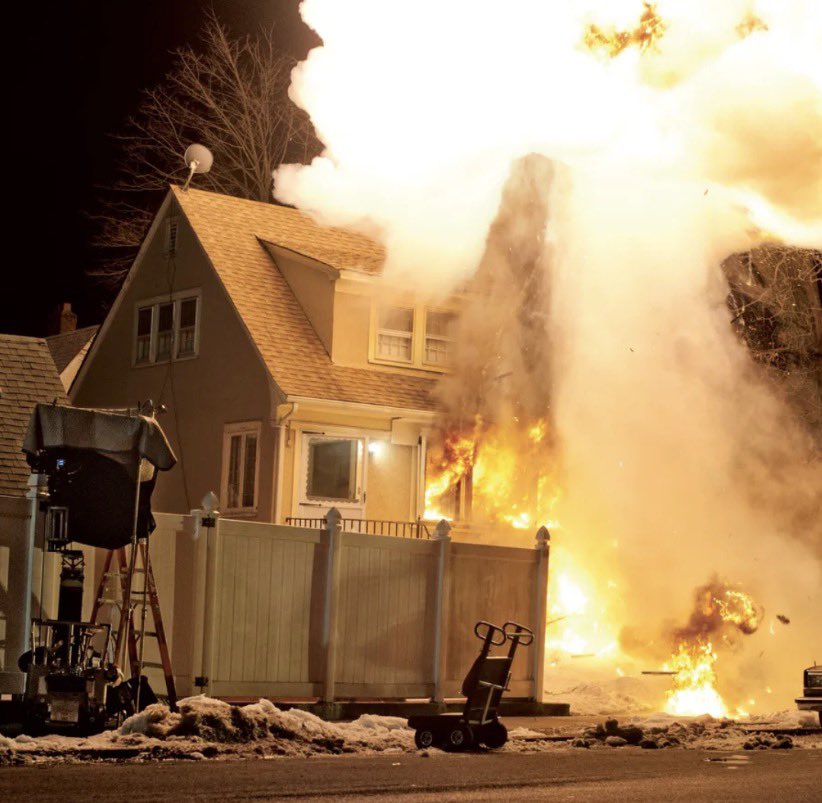 DaLilTyler's tweet photo. ‘BACKROOMS’ director Kane Parsons has officially blown up his home after an incident involving his toilet.

“It was the taco bell guys”

He is 20 years old. https://t.co/E1HGYgB1Ng