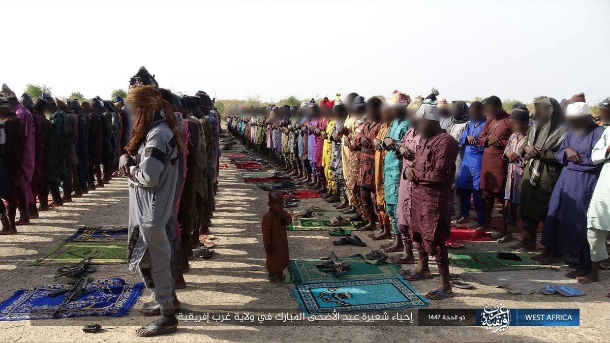 NigeriaStories's tweet photo. ISWAP T£rrorists has Released Photos of Eid al-Adha prayers Held Across Camps in Northeast Nigeria 🇳🇬 https://t.co/xea43Y8HJC