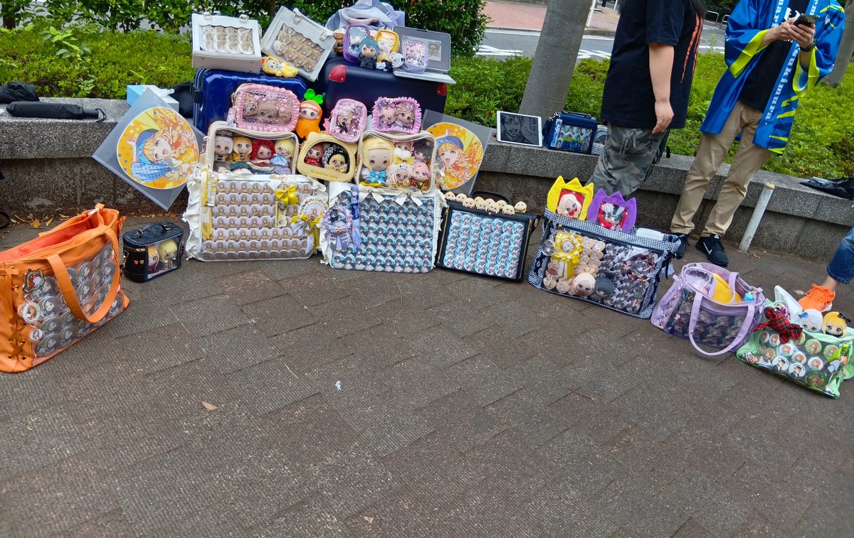 Yapi__connect's tweet photo. 今回合計18枚の名刺を頂きました！🙏
この後名刺貰った方のフォローの方失礼いたします♪😊

この度はご挨拶やぬい合わせ等、ありがとうございました！🙏

(投稿に不備がございましたので再掲致します。すみませんでした🙇‍♂️) https://t.co/lm1EvWrWxV