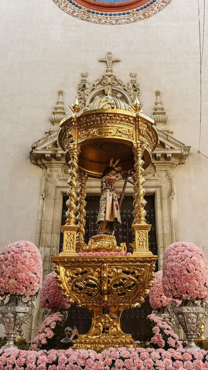 FLR1v3r0's tweet photo. Esta ciudad no te la acabas https://t.co/BWdmROypIr
