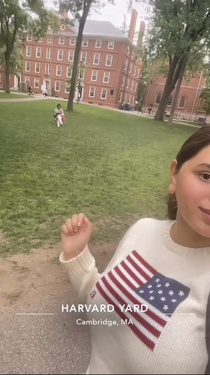 renahm98's tweet photo. This is Harvard https://t.co/aC53gLtQKf