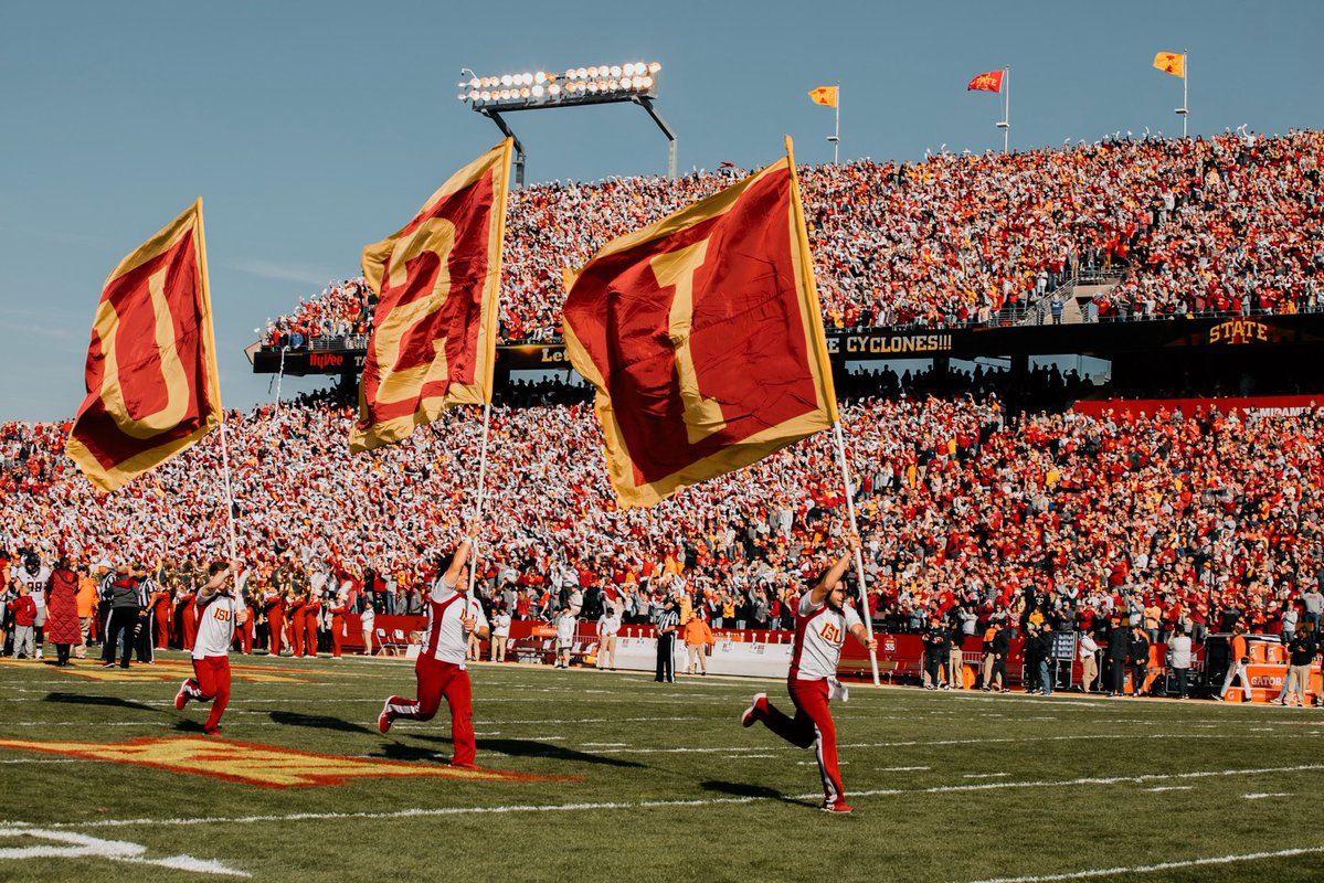JacquelineCord's tweet photo. From the archives 📁📸 @cyclonefanatic https://t.co/PkSUKWFmPn
