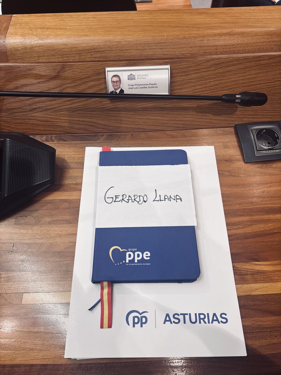 gllanavega's tweet photo. 🔹La semana pasada, acompañando a Voces Libres en el Vetusta Jazz y colaborando como asesor en materia de vivienda en el debate juvenil organizado por Habla Juventud en la Junta General del Principado.

🗣️Seguimos trabajando, aprendiendo y aportando. https://t.co/9ITlFl2EFW