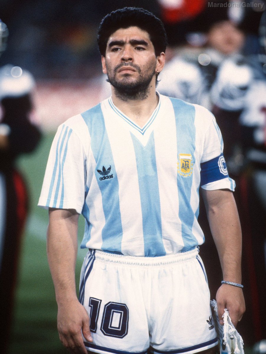 Maradonagallery's tweet photo. https://t.co/W1uP6R45HR