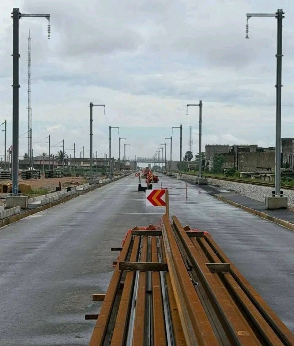 Monafrique8's tweet photo. Les travaux du métro d'Abidjan progressent de manière satisfaisante.
Ce projet revêt une importance capitale pour le gouvernement ivoirien. https://t.co/f8UrScnPMr