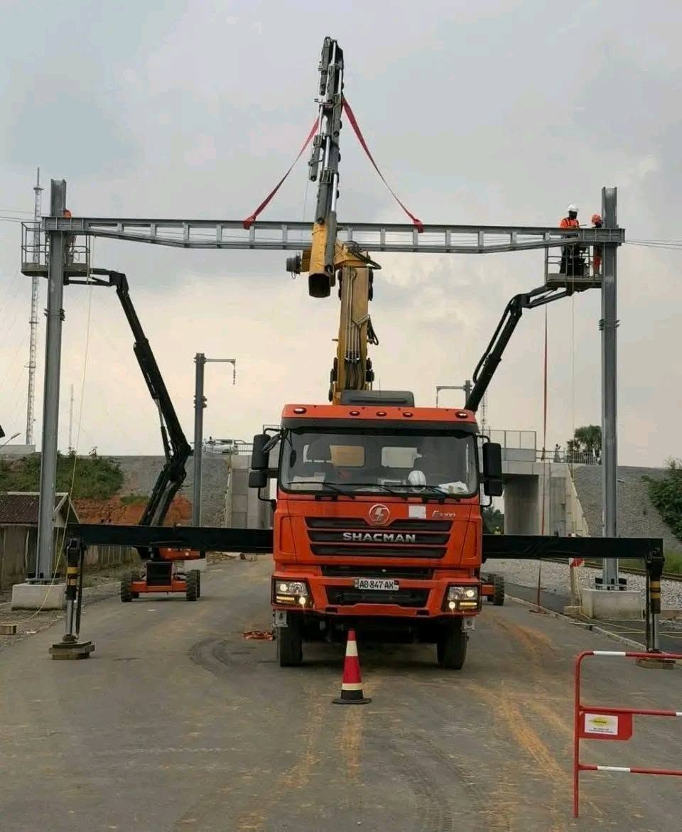 Monafrique8's tweet photo. Les travaux du métro d'Abidjan progressent de manière satisfaisante.
Ce projet revêt une importance capitale pour le gouvernement ivoirien. https://t.co/f8UrScnPMr