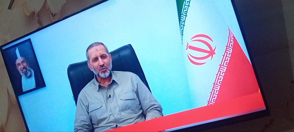 TaherehNavid's tweet photo. چشم سید جان ، به امر رهبرمان و با تذکر و یاد آوری شما ، همچنان در خیابان خواهیم ماند .
خدا پشت و پناهتان https://t.co/as2VAiX8Qa