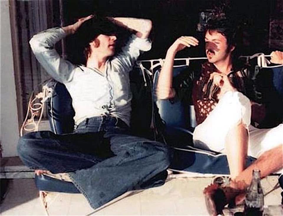 mccartney_arch's tweet photo. The last photo of John Lennon and Paul McCartney together.
📸: May Pang, Los Angeles, 1974. https://t.co/In6gX2m6vY