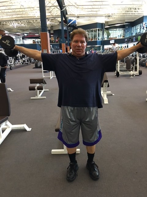 Rolfus_Adolphus's tweet photo. Wisco Rolf working out, throwing 💪 50-pound dumbbells around like they are made out of Styrofoam!
#Styrofoam #WI #Wis #Wisc #Wisconsin #Nina #MAGA https://t.co/TtcDOG8G3j