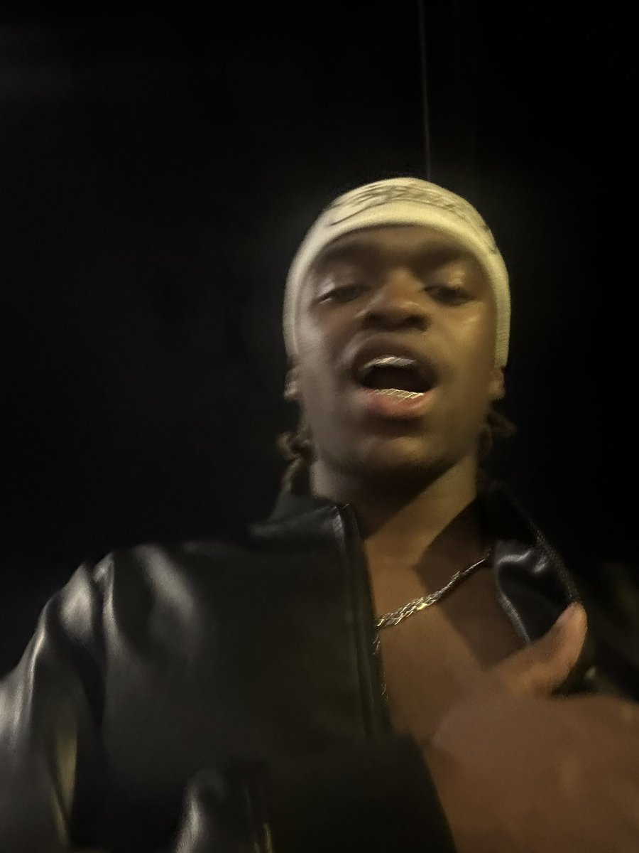 DEXTERYEAH's tweet photo. 30k monthly listeners . https://t.co/szer6Uj6lW