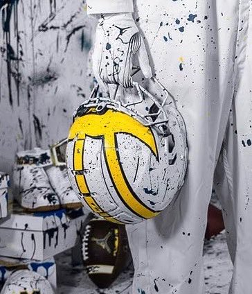 CFBKings's tweet photo. Michigan has white helmets on display during recruiting photos… 👀 https://t.co/R0BmqNufjA