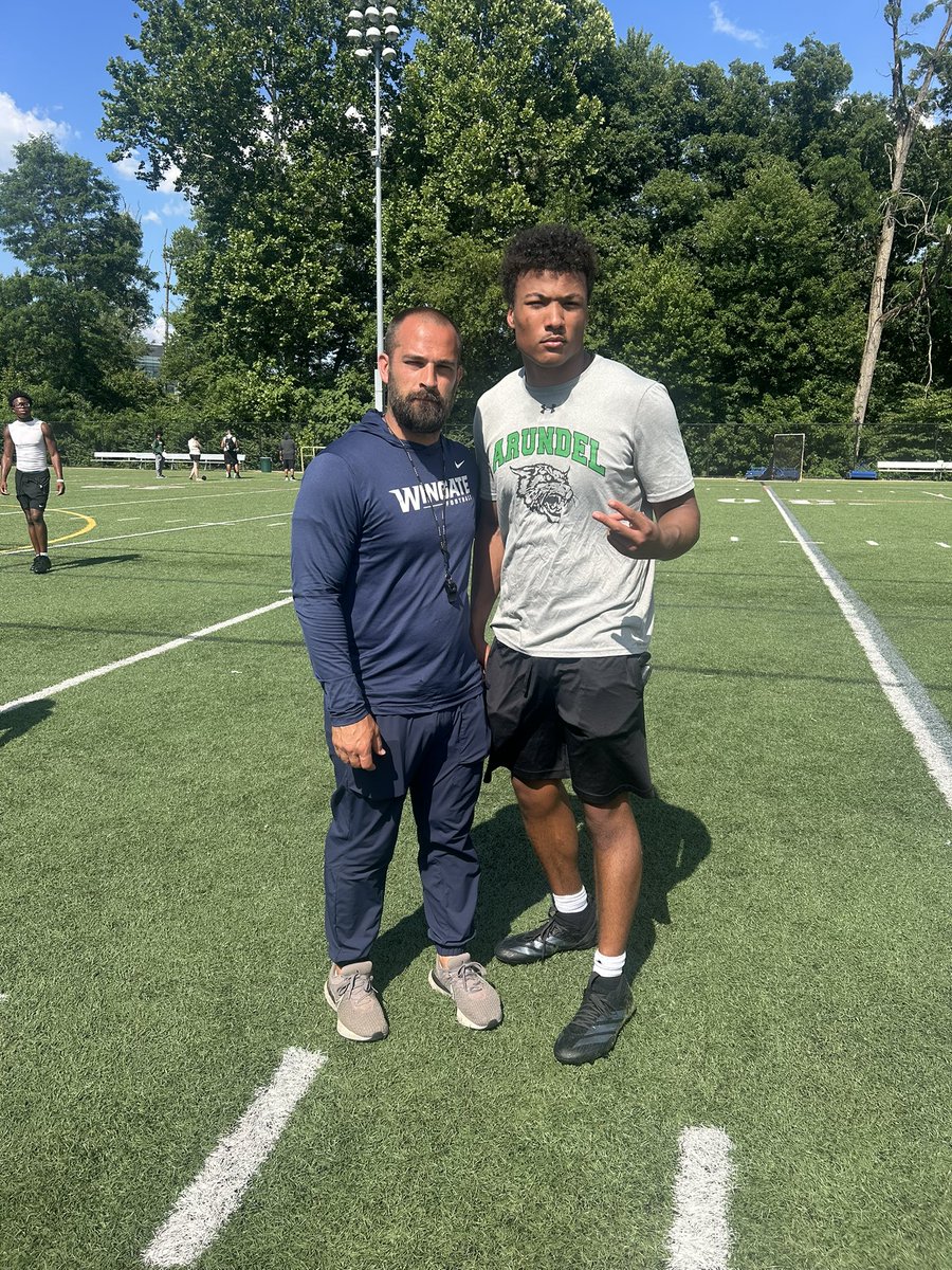 SamMagee33's tweet photo. Had a great time competing at the VA Showcase @ George Mason University!

-New PB of 9’3 in the broad jump
-New official 40 time of 4.9

Thank you to all the coaches who came out, excited to keep working this summer!! 
@Coach__Marks @CoachKBarr @coach_dent5 @CoachUlassin https://t.co/YfKgOpk1UG