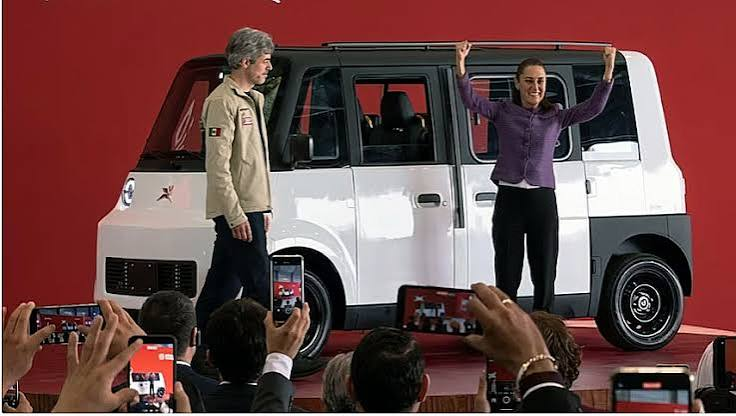 donppt13's tweet photo. Emocionante, hoy se presentó el primer vehículo mexicano #OLINEA, gracias #PresidentaSheinbaum. Adios pinche "hoy no circula".
                   TENGOUN AÑO PARA JUNTAR MI LANITA,
             YA NO PAGARÉ LA MORDIDA POR VERIFICACIÓN https://t.co/WVqDDb9ihi