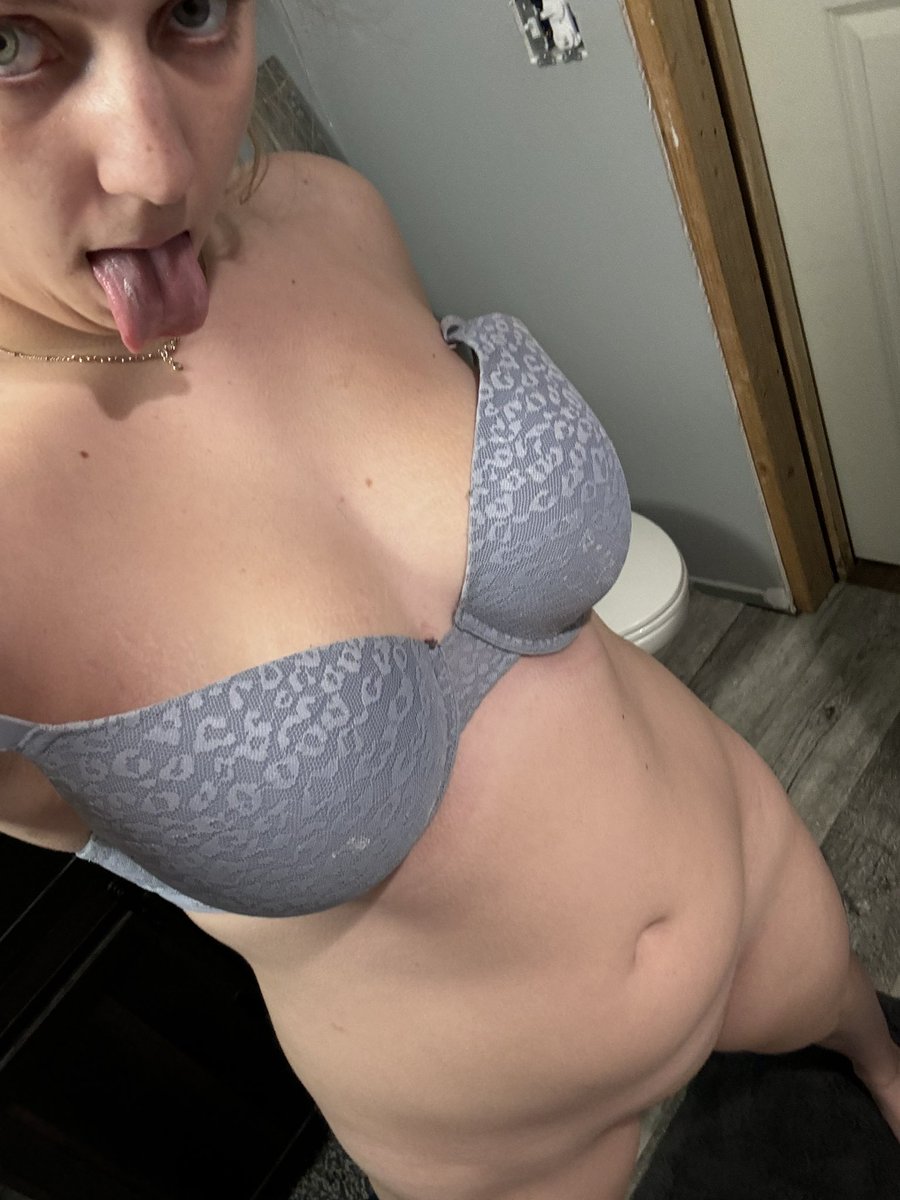 howard_leep's tweet photo. CUM LORD💦 Let's CUM TOGETHER 💦👅🍆🥛

It's a Fucking Weekend 🍆👅💦

 Trying my best to convince you to fuck me like a slut, Why keep teasing yourself?

FaceTime / Custom video /Sexting/ Dropbox Link/ private Snapchat

SCHEDULE TILL WE BOTH CUM-telegram https://t.co/1SxxRlyoQJ https://t.co/b3vXCIvRj9
