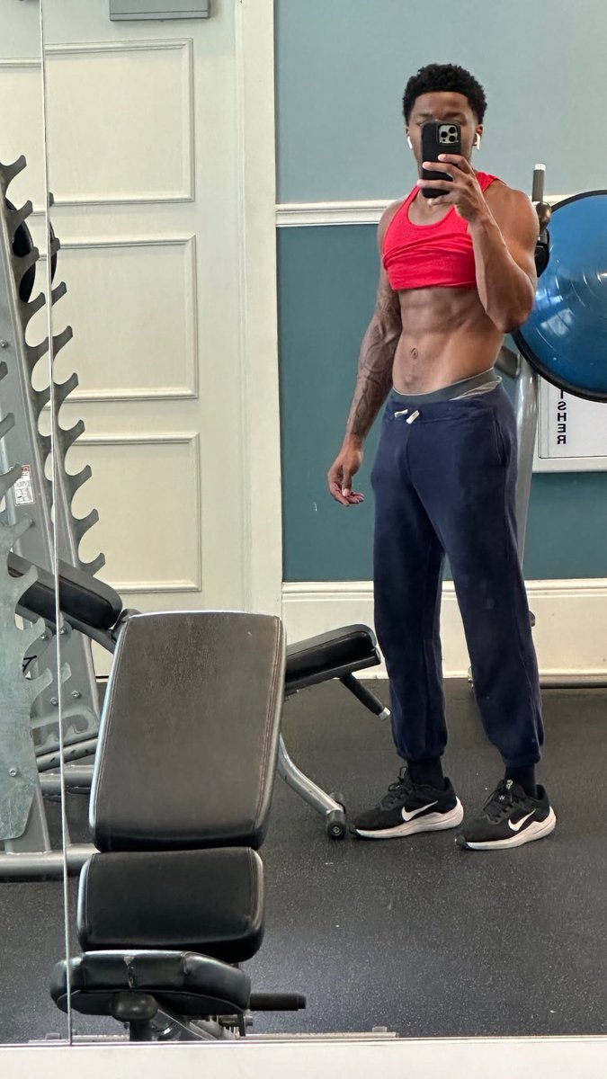 caricould's tweet photo. Jacksonville fl gym ptn💪🏽 https://t.co/fCNxaLPPzN