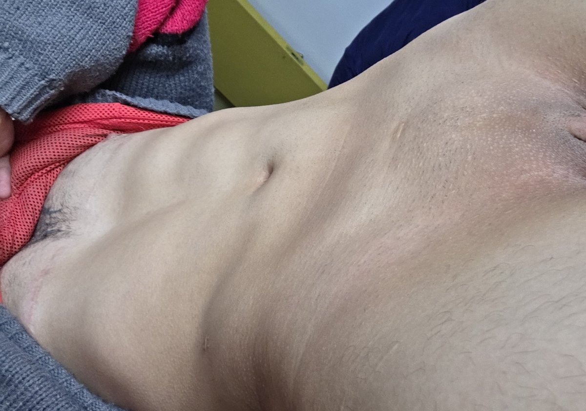 tiredvampire__'s tweet photo. All alone with no one to fill me up https://t.co/hCvLd9OmHW