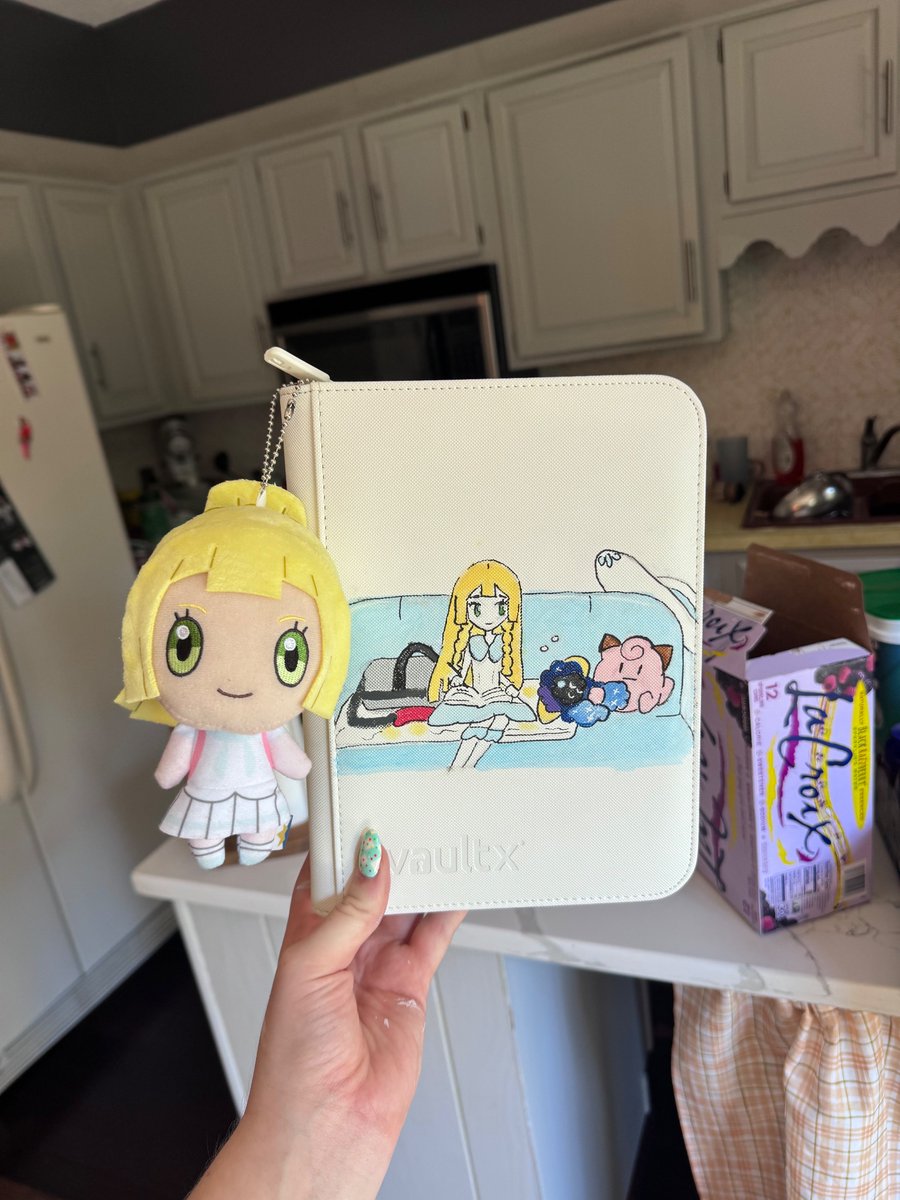 chierii_'s tweet photo. Painted my Lillie binder today https://t.co/bwaqqWw2TJ