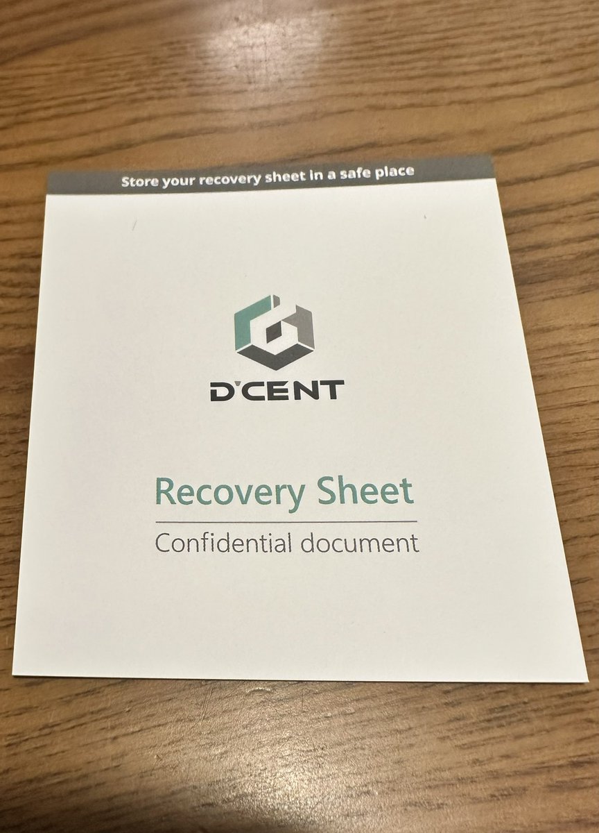kerodas1518's tweet photo. 🎖️ Mission 2  初期設定完了🎖️

今回は #DCENTWALLETS の初期設定

言語設定📚
↓
暗証番号登録🔐
↓
指紋登録🫆
↓
リカバリーフレーズ登録🤫
↓
アプリとデバイスを接続📲
↓
XRPLネットワークの追加

という流れでした🙄
地味に助かったのがリカバリーフレーズメモ用紙📝ありがたい😭 https://t.co/KNXMe9MN3L