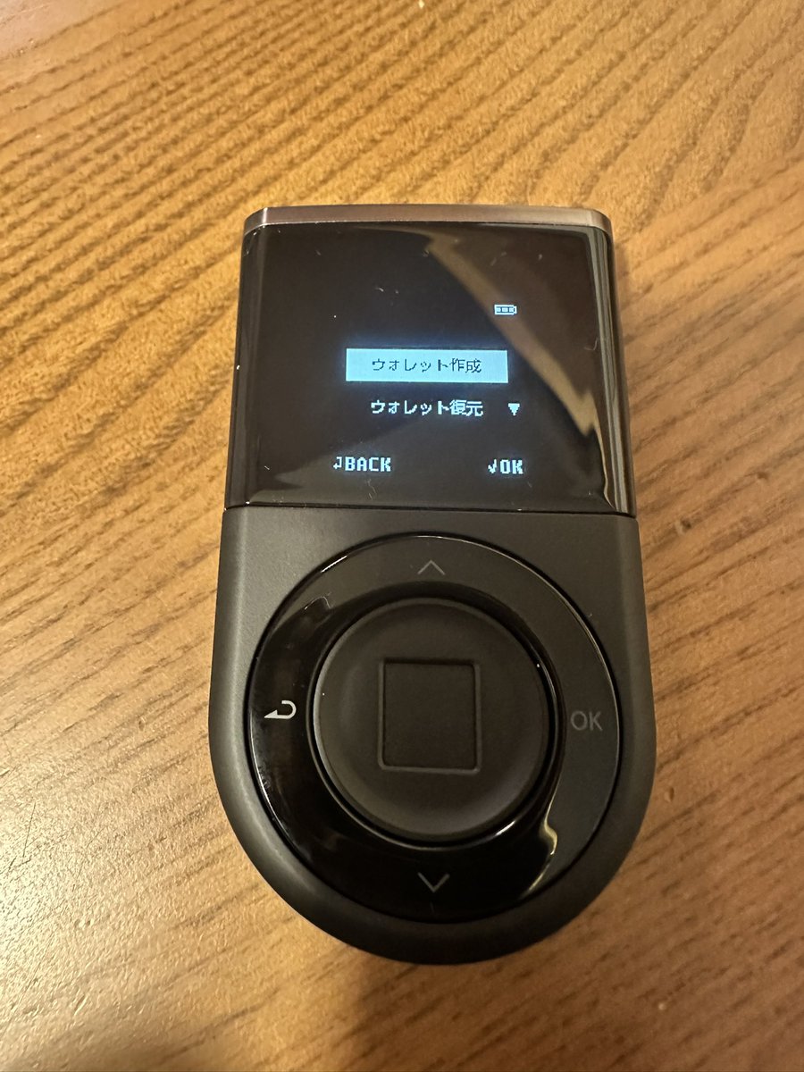kerodas1518's tweet photo. 🎖️ Mission 2  初期設定完了🎖️

今回は #DCENTWALLETS の初期設定

言語設定📚
↓
暗証番号登録🔐
↓
指紋登録🫆
↓
リカバリーフレーズ登録🤫
↓
アプリとデバイスを接続📲
↓
XRPLネットワークの追加

という流れでした🙄
地味に助かったのがリカバリーフレーズメモ用紙📝ありがたい😭 https://t.co/KNXMe9MN3L