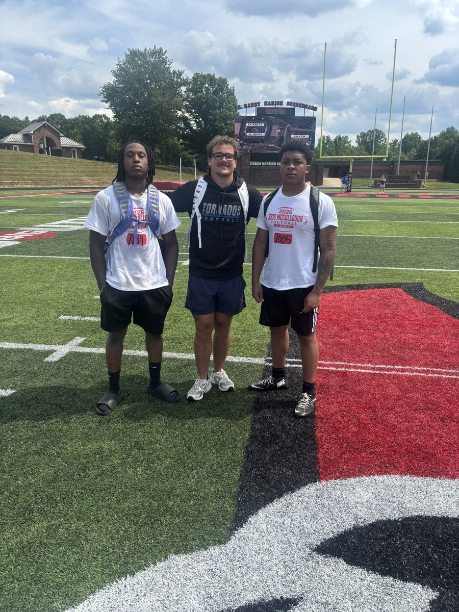 AmarionAndrews's tweet photo. Thank you @GWUFootball for having me at the mega camp today, had a great camp and great conversations with Coaches @CoachShaw_Jake &amp; @BayleeRamey3. #Induetime🙏🏽 https://t.co/AtZbGyi3Yd
