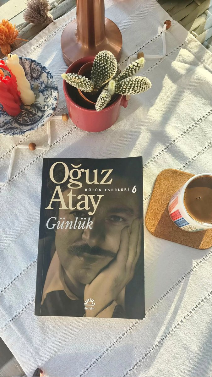 EbruSevnc_'s tweet photo. Oğuz Atay'a Günlük ile başlamak devamının Tehlikeli Oyunlar olacağını kesinleştirdi.
Sabah ışıklarıyla 📚🦉🌼
#OguzAtay #Gunluk #neokuyorum https://t.co/1FpFl5Oirc