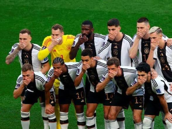 INTER_202020's tweet photo. هل راح نشوف ذي الحركة في المونديال ؟ https://t.co/WBrI5Wz2vP