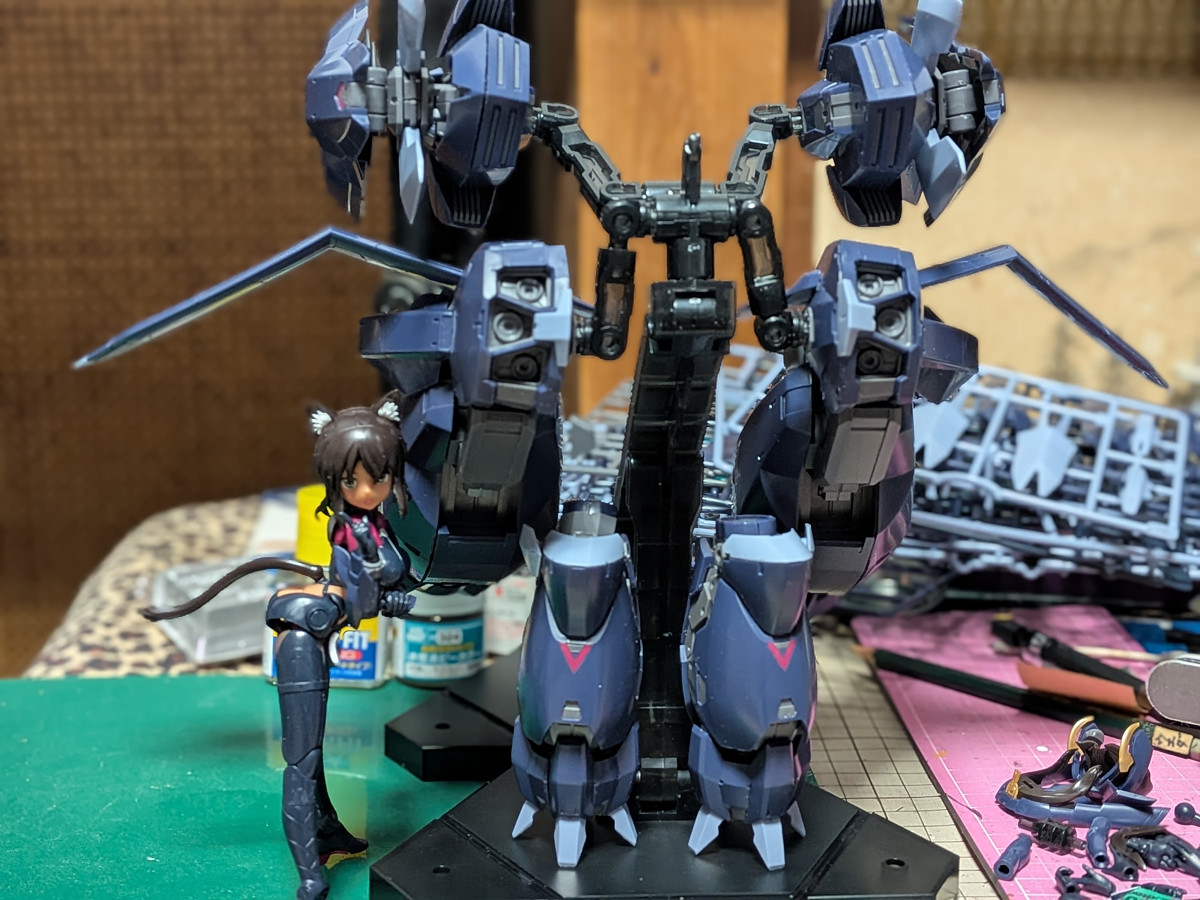 hypnoss's tweet photo. ガネーシャ建造4日目。
ユニット類が組み上がりました！
でかい　とにかくでかい！！
あとは武器類とデカールと部分塗装だー 
  #メガミデバイス https://t.co/NyEbxiDcar