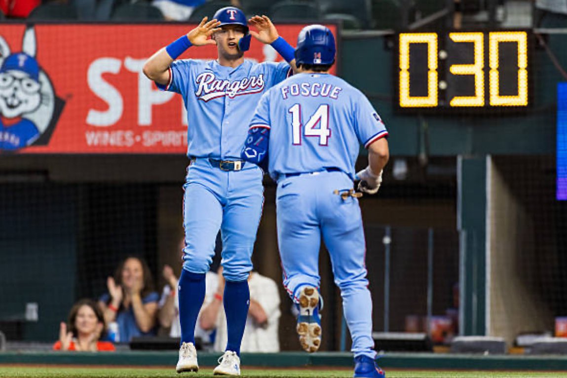 AF10003's tweet photo. -deGrom dominated 
-Fos, Jung, Wyatt and Helman with HR’s
-Zeke with 4 hits 
-Burger with 3 hits 
-Won 7 of last 9
-0.5 GB from 1st place https://t.co/6CUPX3DjlG