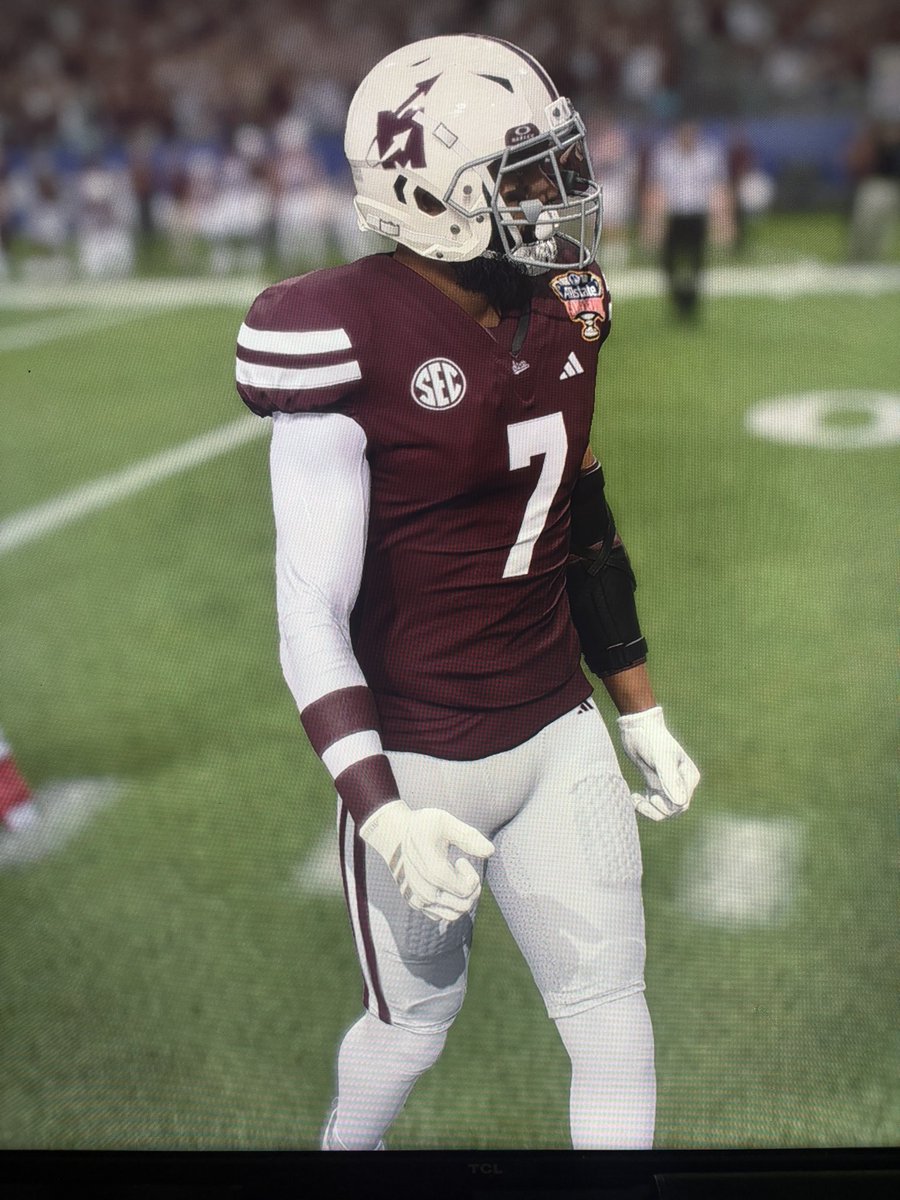 Losses_Lessons's tweet photo. All American CB 6’1 222lbs #Cfb26 https://t.co/OtHiWylkrW