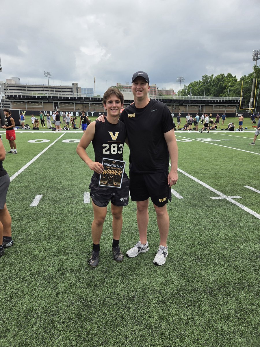 tate_merbitz's tweet photo. Had a great camp at @VandyFootball! Charted 5/6 in FG and made the finals. 

Won the Punt competition with punts of 
51
49
54
55
49
52

 Thank you @coachj_lepak and @CoachGallantST for the invite! 

@MJGOLDENBEARFB @ChaseHowland66 @MJCoachRocc @trlong02 @HKA_Tanalski https://t.co/JIpwePjmWV