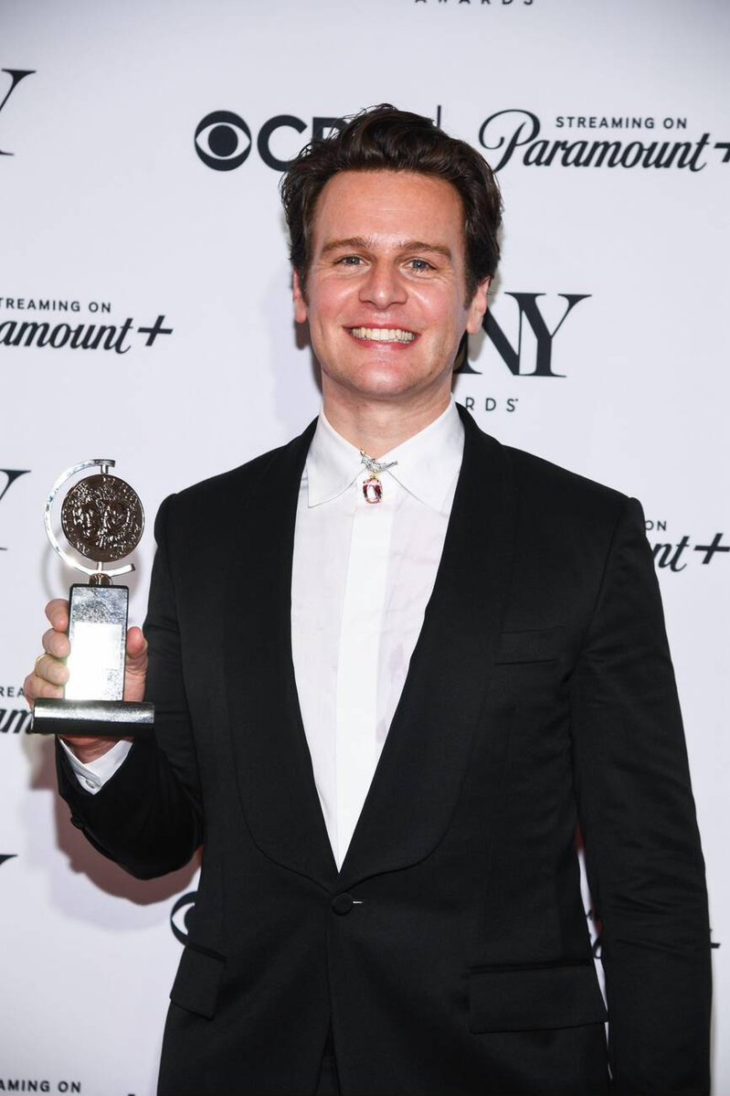 groffsource's tweet photo. Jonathan with his Tony Award at the 77th Annual Tony Awards, 2024. https://t.co/9v8p4GGJJv