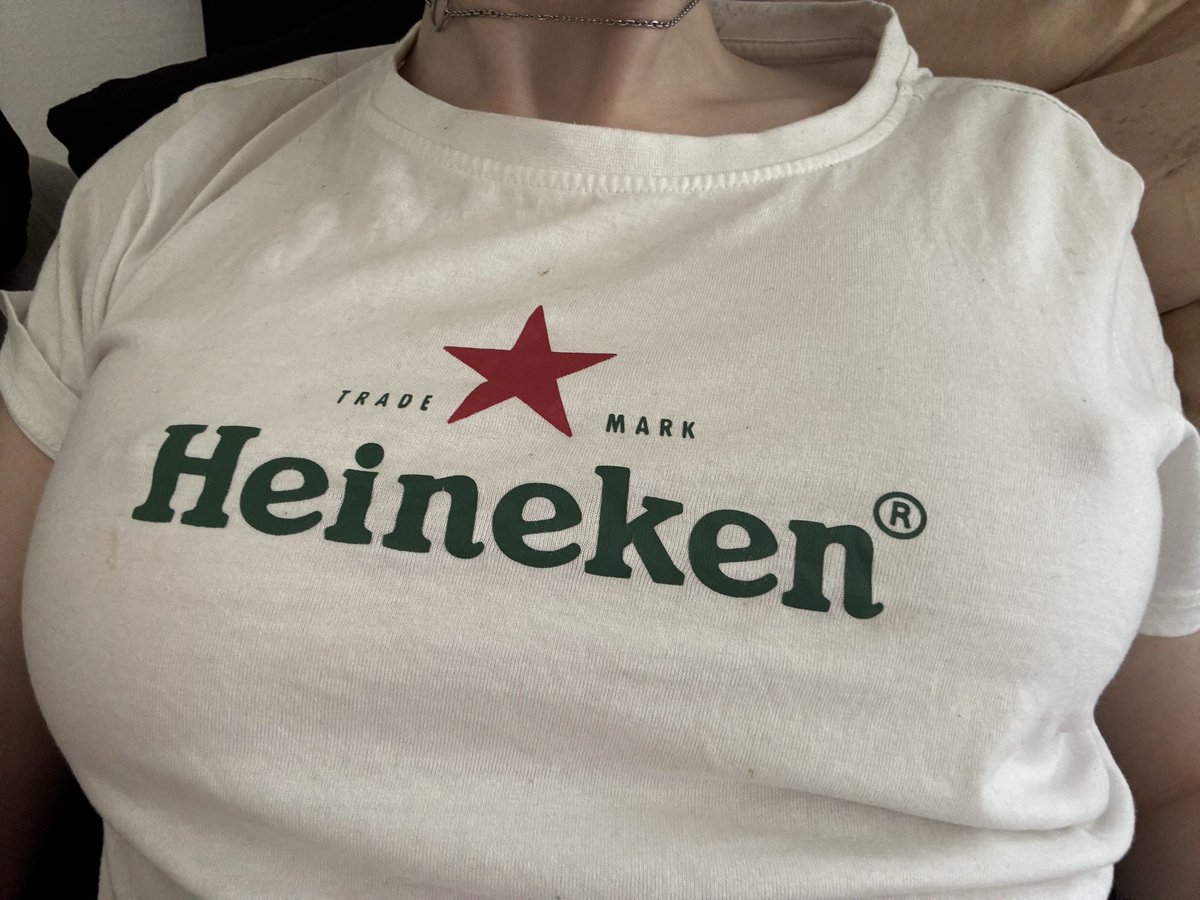 parfaiitee's tweet photo. i <3 beer https://t.co/WskGtsvC6z