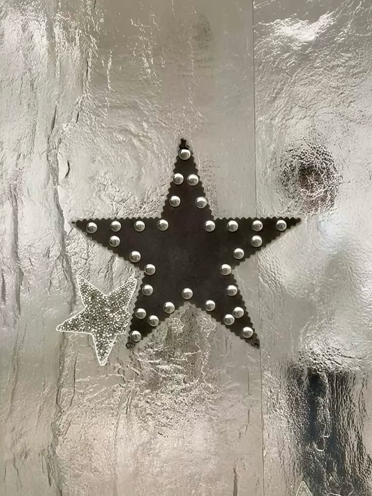 lilyavibe's tweet photo. surrounded by tiny constellations ✶ https://t.co/MH6WEJnbrE