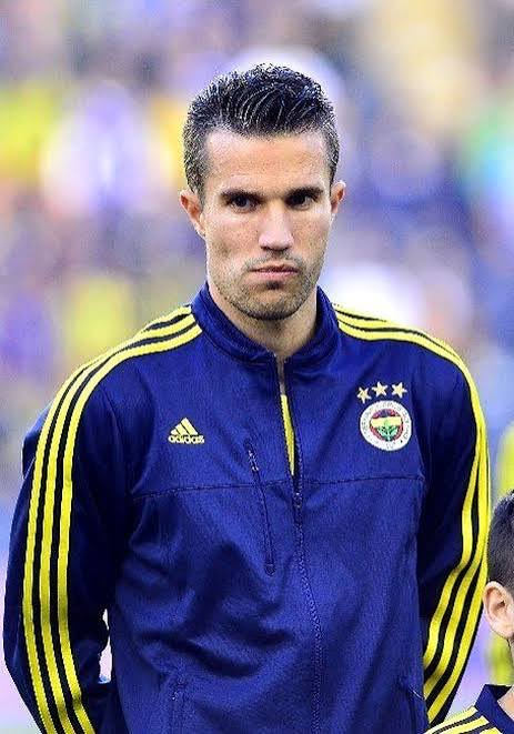 Emeraldspace2's tweet photo. 🚨Breaking: Feyenoord has parted ways with their head coach, Roben Van Persie after the end-of-season review.

@livescore https://t.co/eG5tlgUsqL