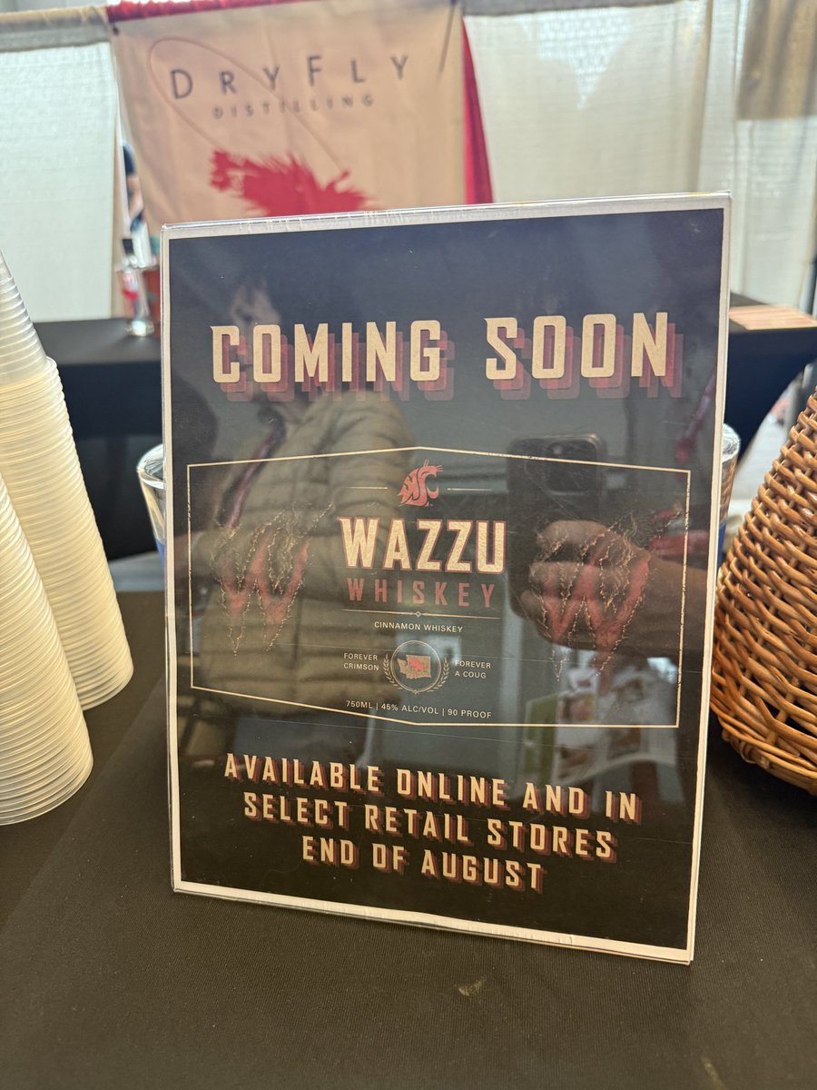 jdtreat2's tweet photo. @BarstoolWazzu @EASPORTSCollege FYI, there’s an NIL fireball coming out in the fall, I’d imagine if there’s enough support they’d consider minis too eventually https://t.co/1yndA3Dgfb