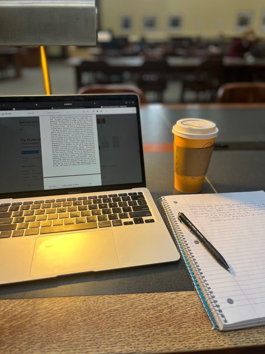 BooktipsAuthors's tweet photo. Final feedback barely mentions the chapter I agonized over. It lovingly details my unplanned epilogue instead. https://t.co/TBVxpnp6KP
