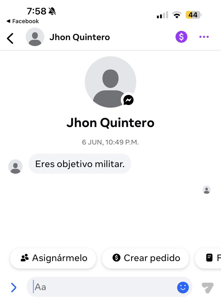 FisicoImpuro's tweet photo. Acabo de descubrir una nueva técnica de desinformación de la campaña de Abelardo de la Espriella:

Cogen nuestros perfiles de Twitter y hacen montajes con mensajes súper violentos para hacerlos pasar como si los escribiéramos nosotros. El país no debe olvidar que los violentos son ellos y que quieren destripar a todo aquel que piense diferente. Y ya empezaron incluso a amenazar de muerte a varias personas de izquierda.