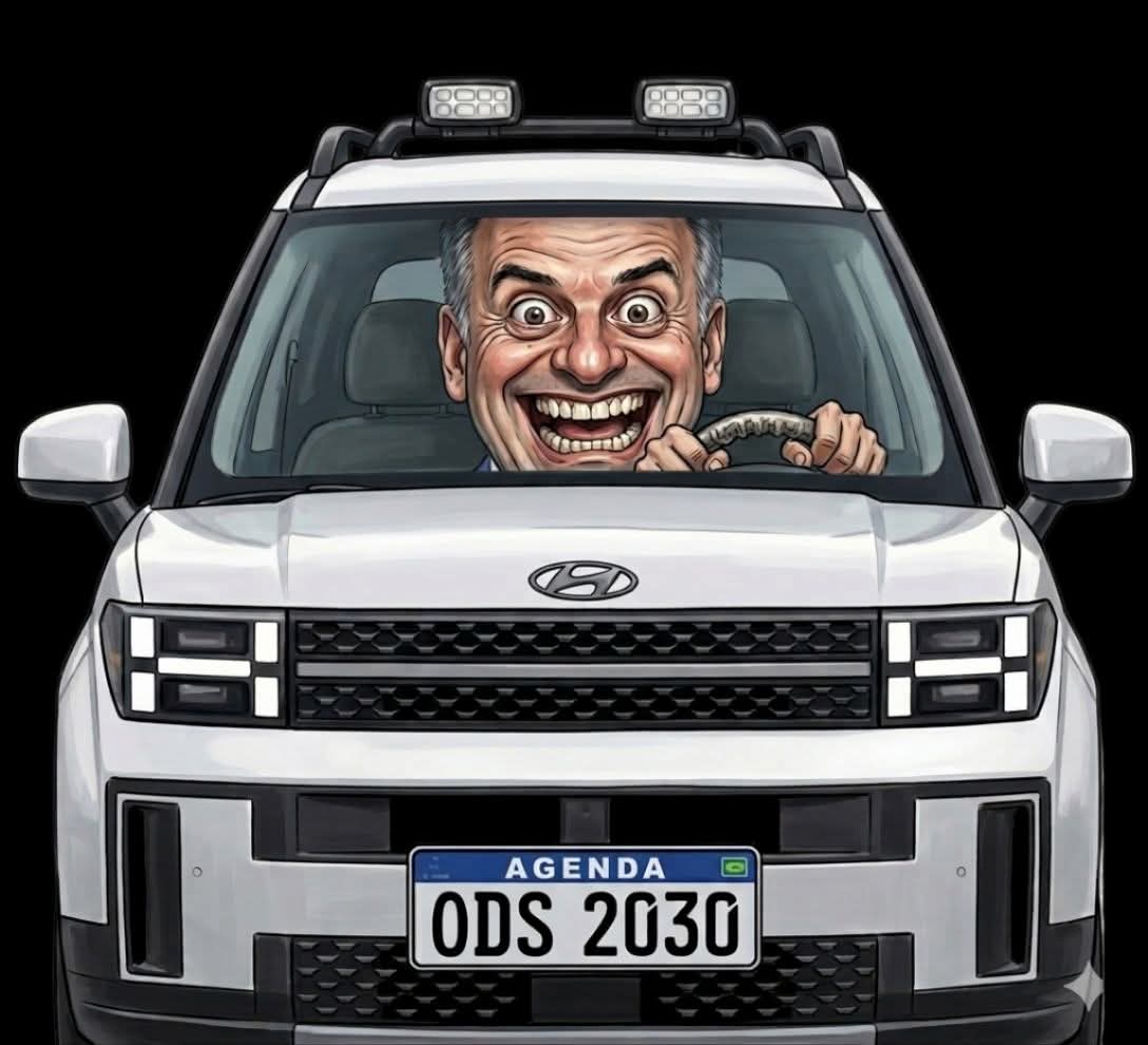 LorenaBELL0's tweet photo. LO QUE NADIE LES QUIERE CONTAR SOBRE EL "CAMIONETA-GATE" DE @OrsiYamandu:

Su chofer oficial y jefe de la Seguridad de Presidencial (el nuevo Astesiano, digamos), se llama ÁLVARO MARIÑO...

No por casualidad el chofer (quien también es Licenciado en Bibliotecología, en serio) comparte apellido con la sociedad familiar de la concesionaria de Hyundai, OLIVA AUTOMOTORES, empresa propiedad de DIEGO OLIVA MARIÑO y de su madre, PERLA MARIÑO. Increíble.

Todo lo que el presidente puede hacer mal, lo hace peor.