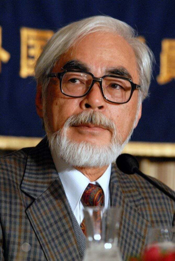 gen_ghibli's tweet photo. «Con cada conmoción en una época, los sueños de todos se pervierten. Las preguntas no necesariamente encuentran respuesta. Pero a pesar de los obstáculos de la vida, aún hay que vivir con fuerza».

🗨️ Hayao Miyazaki https://t.co/5ya56AeNum