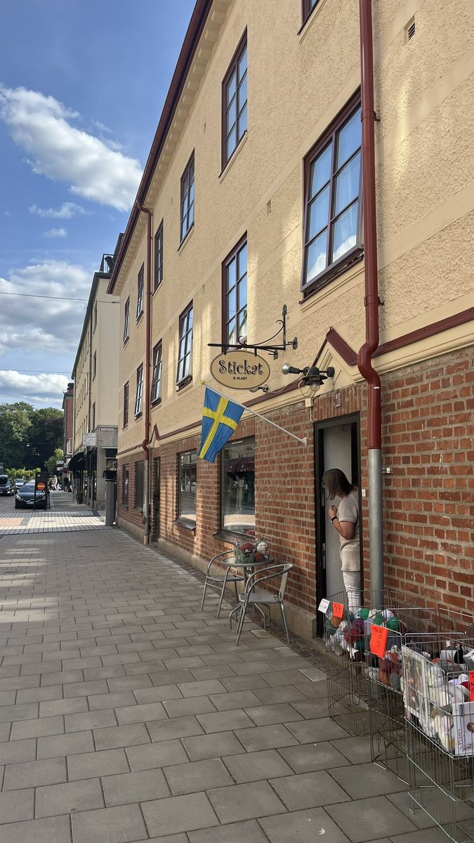 FaxeAxelsson's tweet photo. Fortsätter att fotodumpa med kort i från Sverigebesöket 2024 med en hyllning till landets vackraste och mest attraktiva stad: Borås https://t.co/N3EL09cRO3