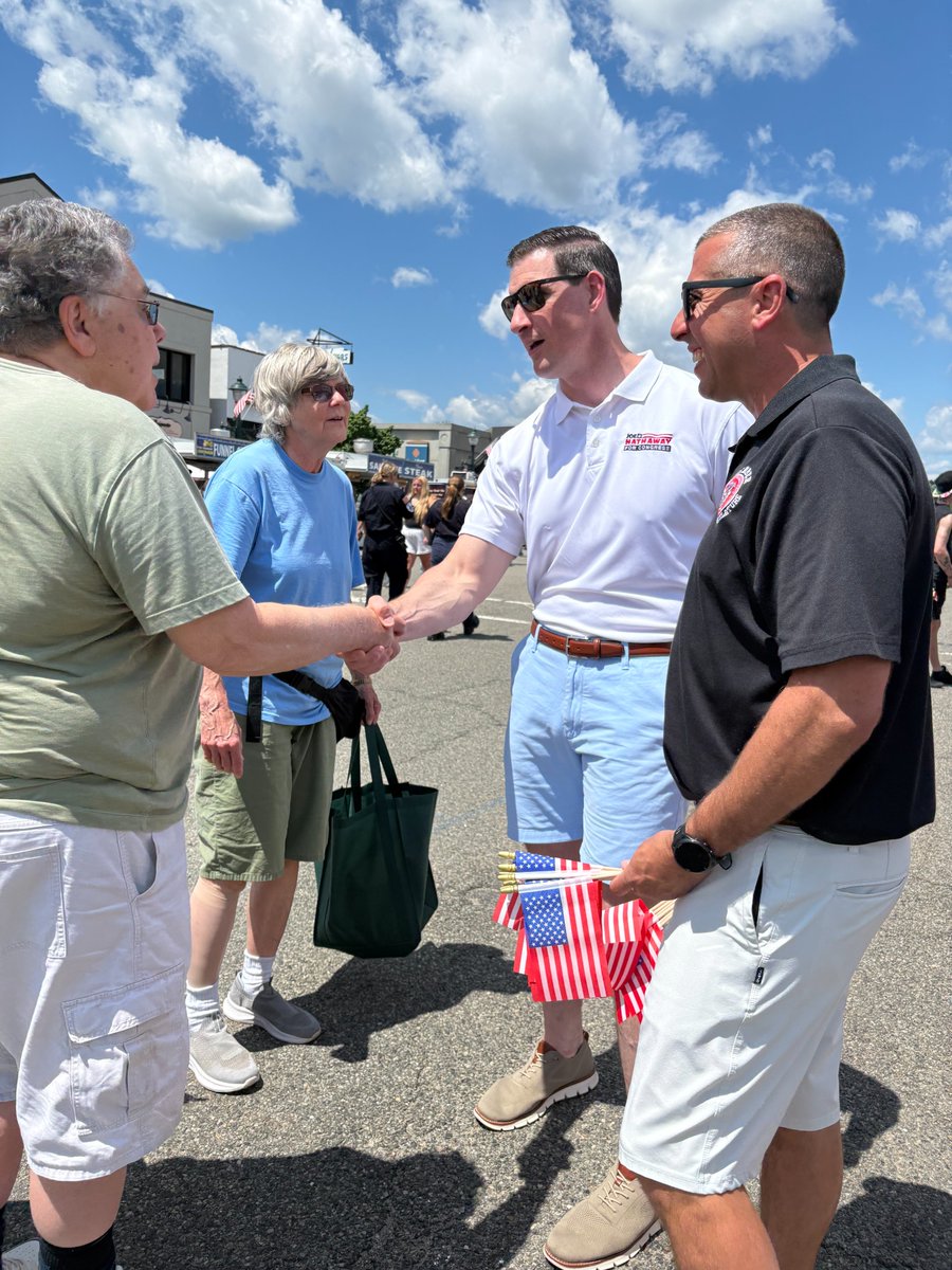 HathawayForNJ11's tweet photo. Had a great time at the Denville Rotary Fair today! 🇺🇸

It was wonderful catching up with friends, meeting new neighbors, and seeing so many community organizations come together to make Denville such a special place. 

Thanks to everyone who stopped by to say hello. https://t.co/utuQJQwVwA
