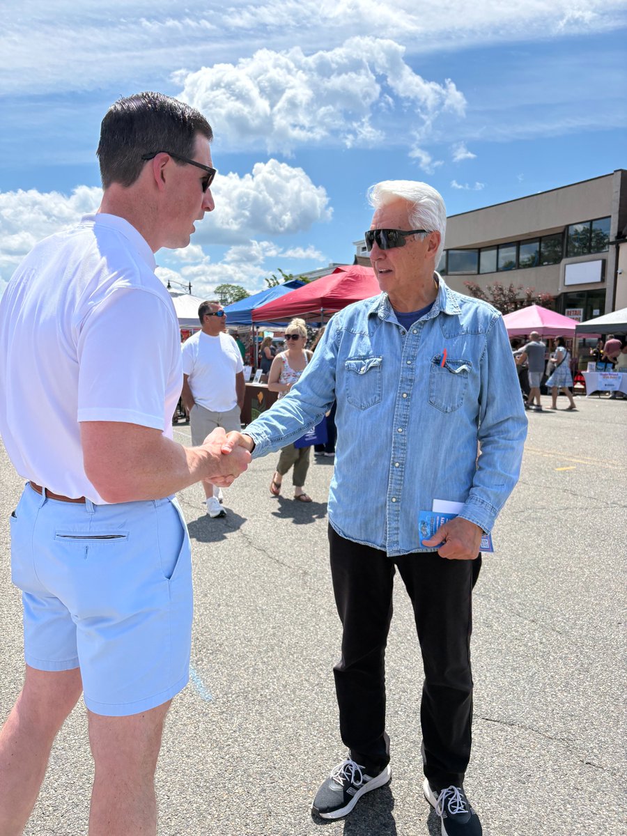 HathawayForNJ11's tweet photo. Had a great time at the Denville Rotary Fair today! 🇺🇸

It was wonderful catching up with friends, meeting new neighbors, and seeing so many community organizations come together to make Denville such a special place. 

Thanks to everyone who stopped by to say hello. https://t.co/utuQJQwVwA