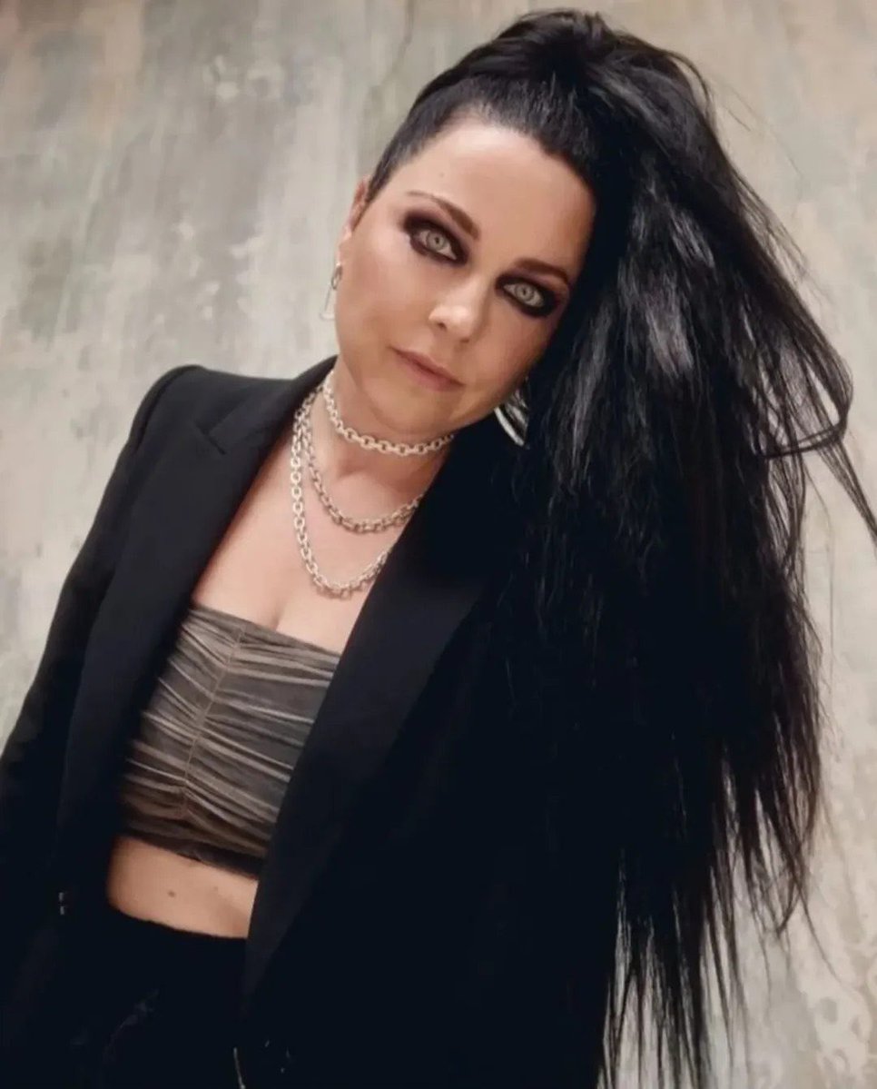 EVTheChange's tweet photo. #AmyLee #Evanescence https://t.co/EtJY7UKFb0