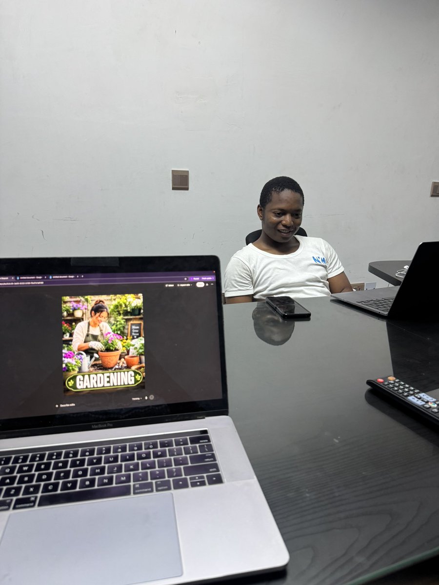 thebigjosh_x's tweet photo. Sunday at the Hub. Happy Sunday 🥀 

Finished setting up email forms. You should fill it, will be sending out updates, insights from time to time. 

https://t.co/E8H54RtdlC https://t.co/My10n9Kpbz