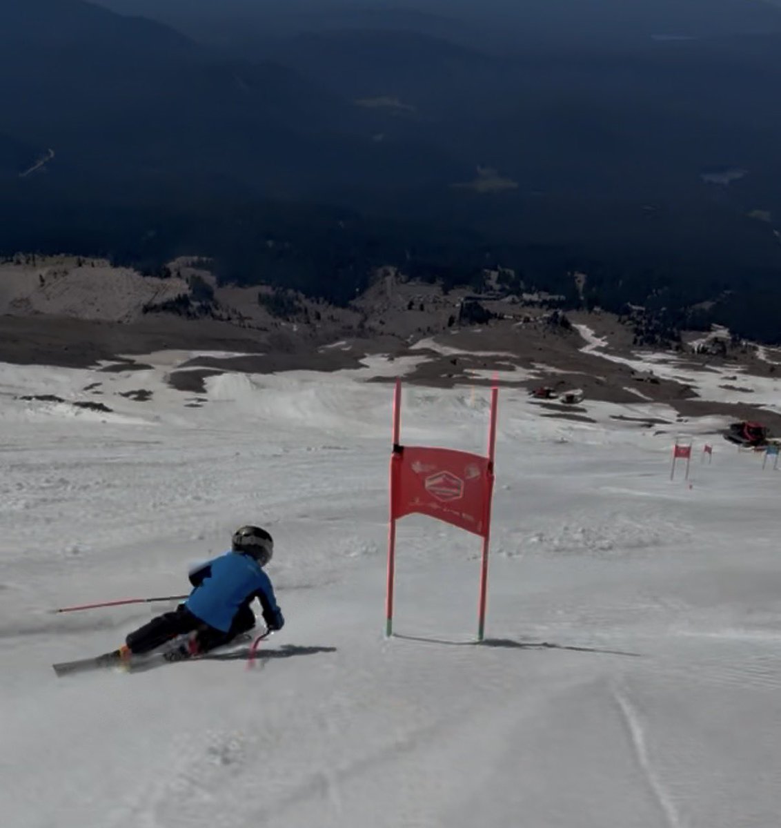 BeavSkiTeam's tweet photo. Mt Hood week! https://t.co/6NaJ5PBzoo