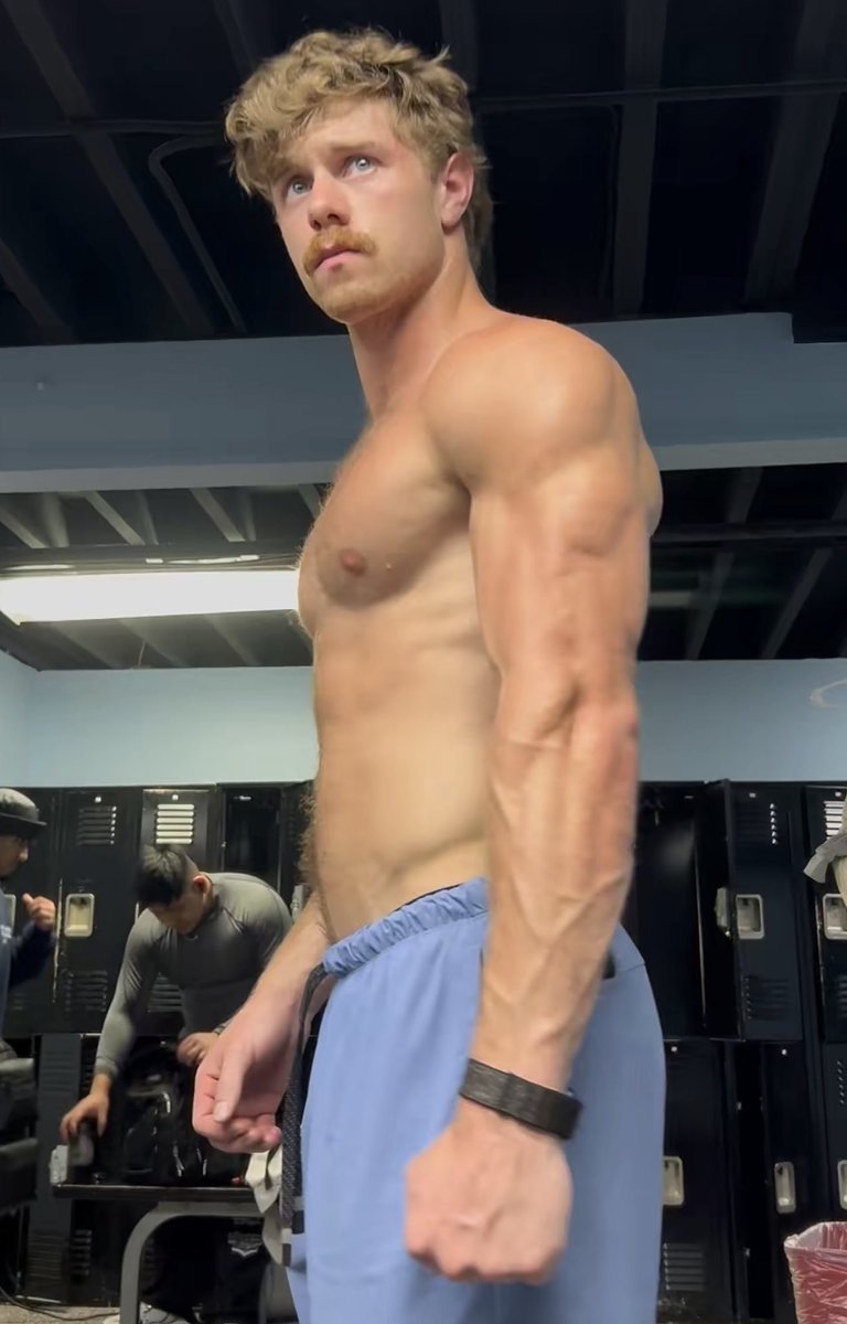 subpreston190's tweet photo. King 🥺 https://t.co/FqU147Nz9C