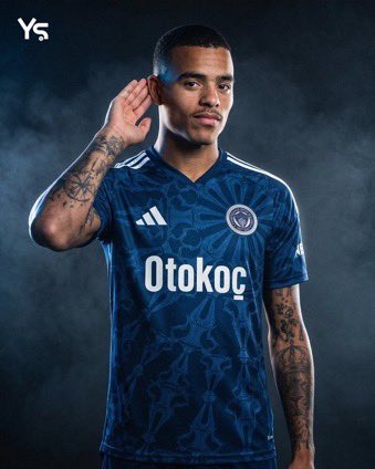 Plonjon0's tweet photo. Mason Greenwood ve Hakan Çalhanoğlu benim görüşüme göre amasız fakatsız Fenerbahçe’nin ihtiyaç duyduğu profiller.

Bir anlaşma zemini de oluşmuşken yeni yönetimin bu iki transfer için vakit kaybetmeden devreye girmesi gerekir. Bu seviyedeki fırsatlar her zaman karşınıza çıkmaz. Özellikle kadronun ihtiyaçlarıyla da örtüşen isimler söz konusuysa sürecin hızlı ve kararlı şekilde yürütülmesi büyük önem taşıyor.