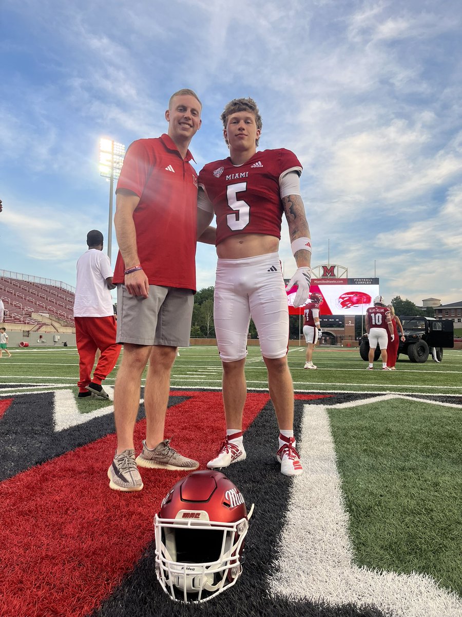 LLehmer2027's tweet photo. Had a Great OV at Oxford this weekend! 🔴⚪️ #goredhawks #committed #officialvisit https://t.co/sfxc9yjW5q