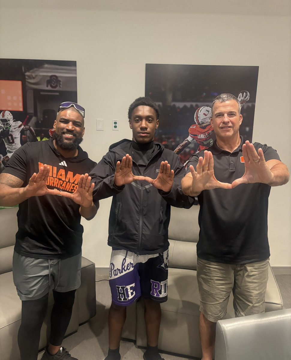 CJ2Sports2028's tweet photo. Had a great time at @CanesFootball @coach_cristobal @CoachWillHarris @TripCarrico @JaelynFlores04 can’t wait to get back!! https://t.co/A5fCExTwYT